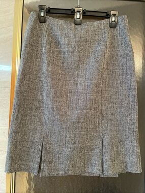 Women’s Size 8 Charcoal Gray Tweed Knee Length Pencil Skirt Front/Back Pleats